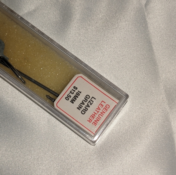 Vintage 1990 Guess Inc watch - Picture 16 of 16